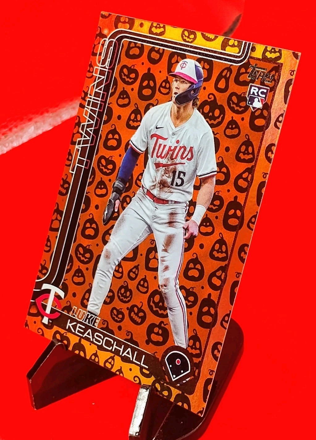 Luke Keaschall 2025 Topps Update Series #US16 Jack O' Lantern 🎃 HoloFoil Rookie