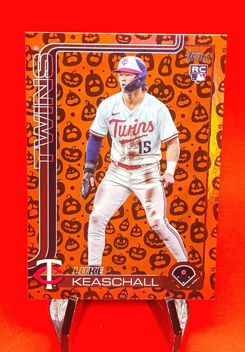 Luke Keaschall 2025 Topps Update Series #US16 Jack O' Lantern 🎃 HoloFoil Rookie