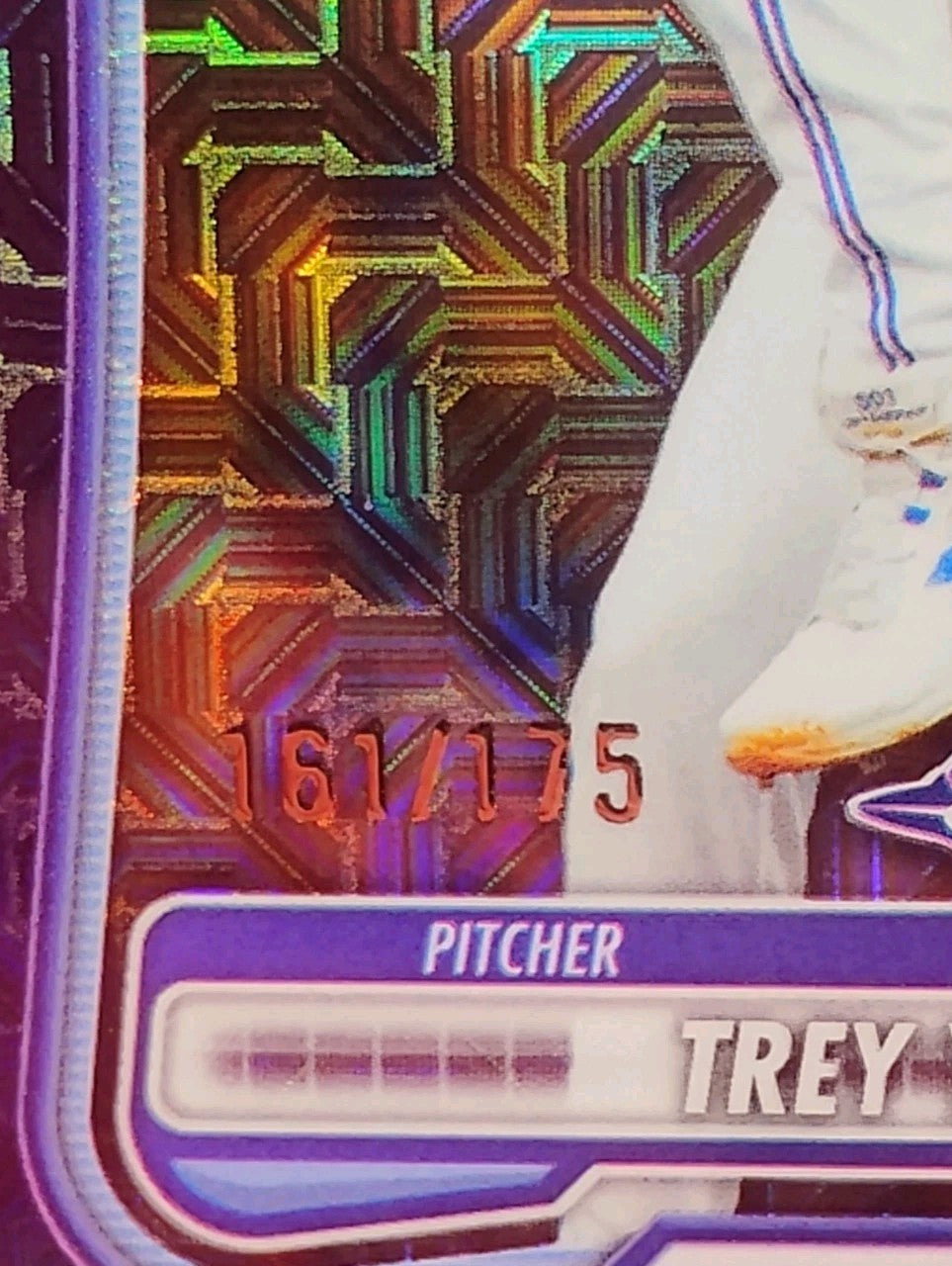 Trey Yesavage 2026 Bowman Chrome RC #41 Navy Blue Mojo Refractor #161/175 🔥💎