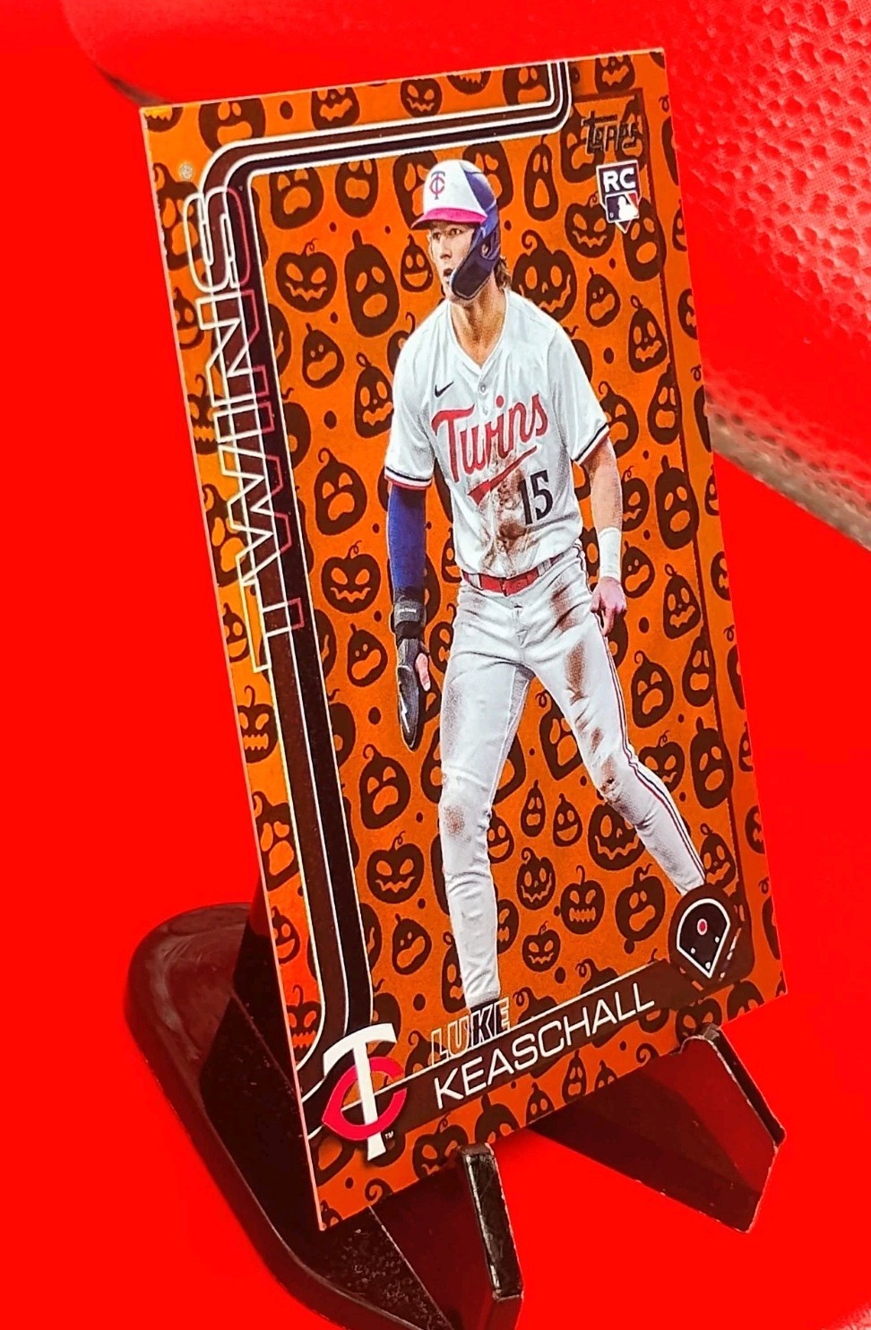 Luke Keaschall 2025 Topps Update Series #US16 Jack O' Lantern 🎃 HoloFoil Rookie